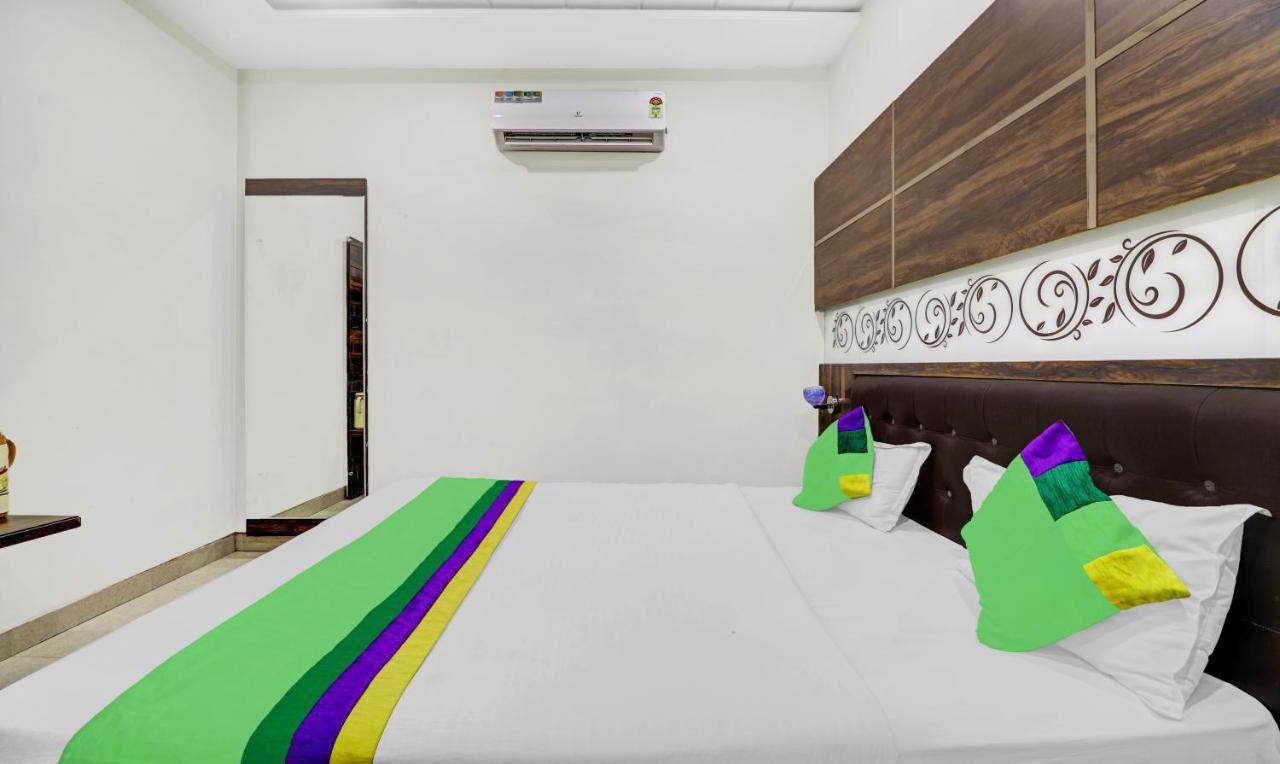 Itsy Hotels Anjali Mahal 500, Mtrs From Mathura Railway Station Zewnętrze zdjęcie
