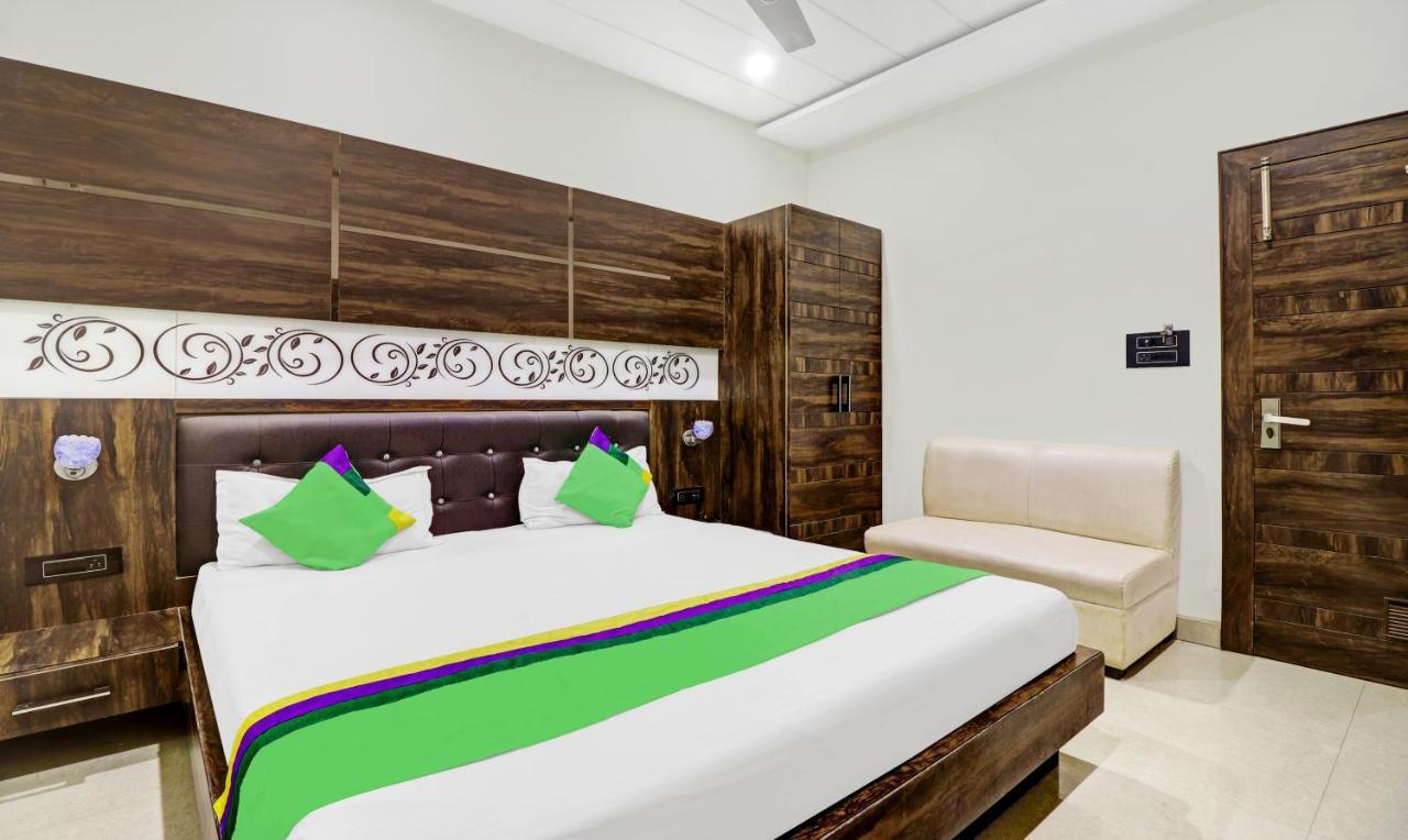 Itsy Hotels Anjali Mahal 500, Mtrs From Mathura Railway Station Zewnętrze zdjęcie
