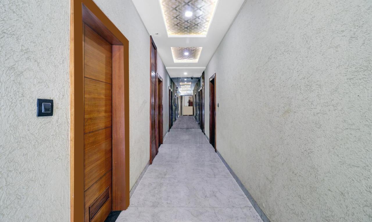 Itsy Hotels Anjali Mahal 500, Mtrs From Mathura Railway Station Zewnętrze zdjęcie