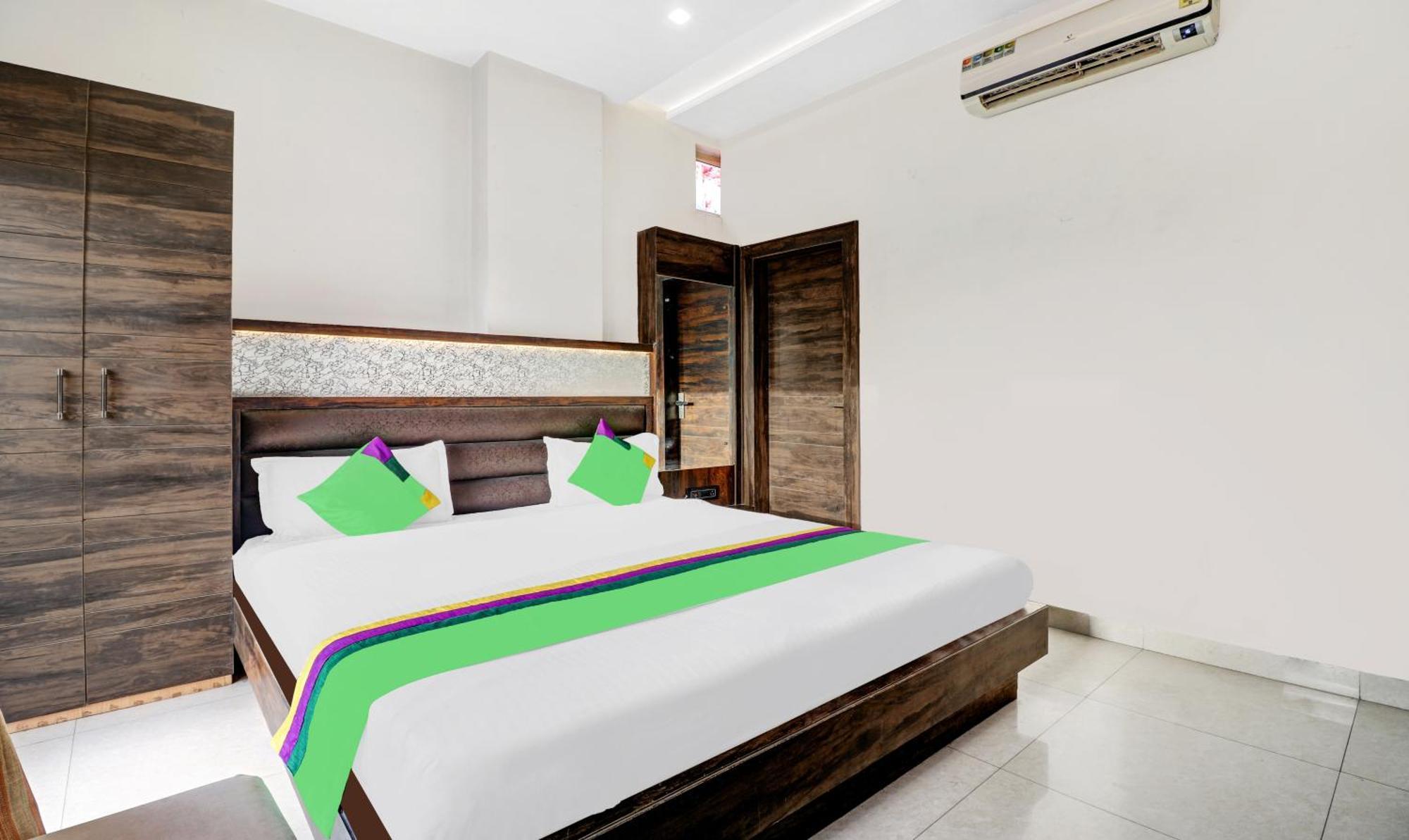 Itsy Hotels Anjali Mahal 500, Mtrs From Mathura Railway Station Zewnętrze zdjęcie