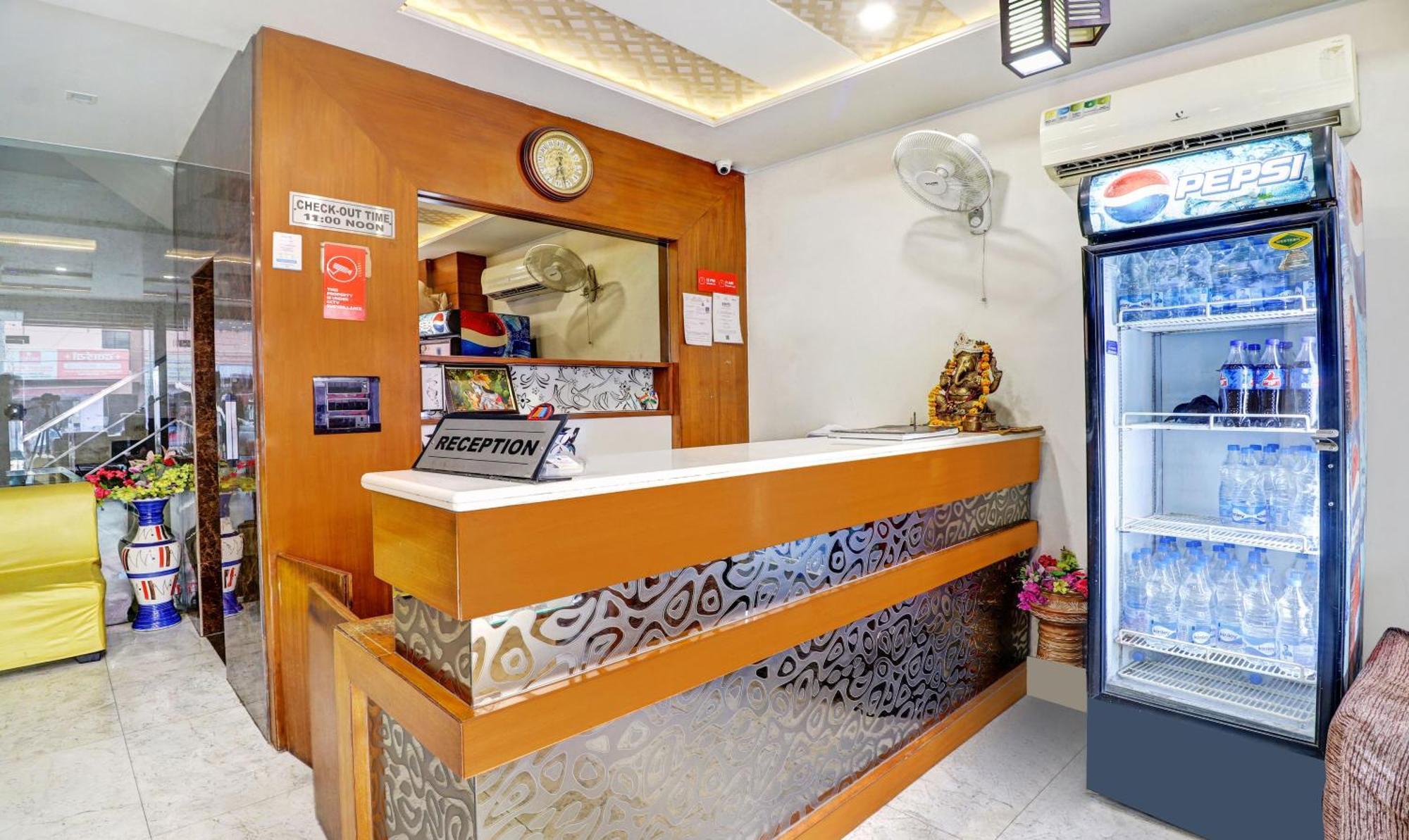 Itsy Hotels Anjali Mahal 500, Mtrs From Mathura Railway Station Zewnętrze zdjęcie